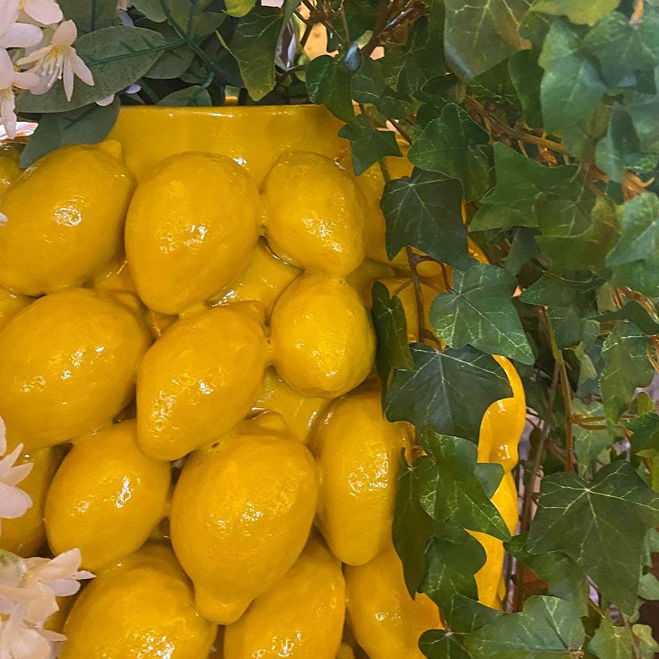 Yellow ‘Lemon’ vase | Detail